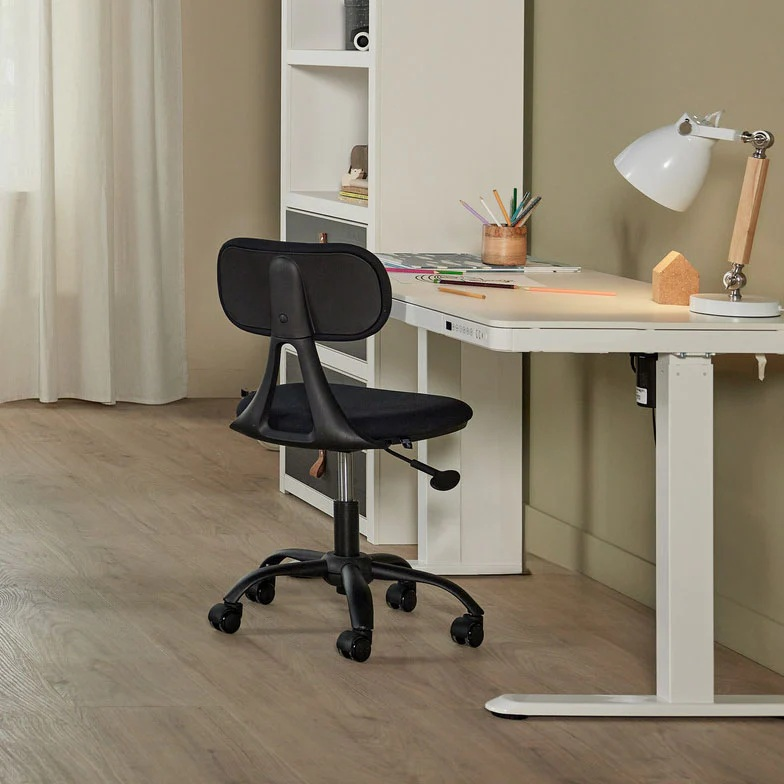 Rise desk Lifetime Kidsrooms