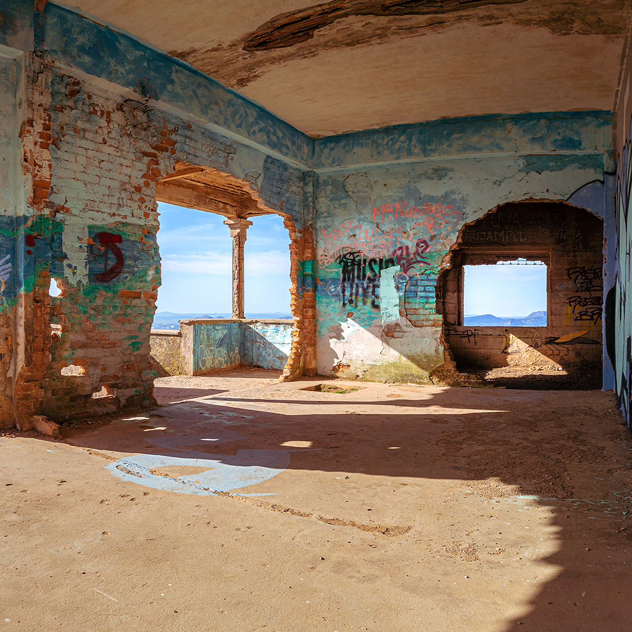 Canvas-Lost Place am Meer-image LAND
