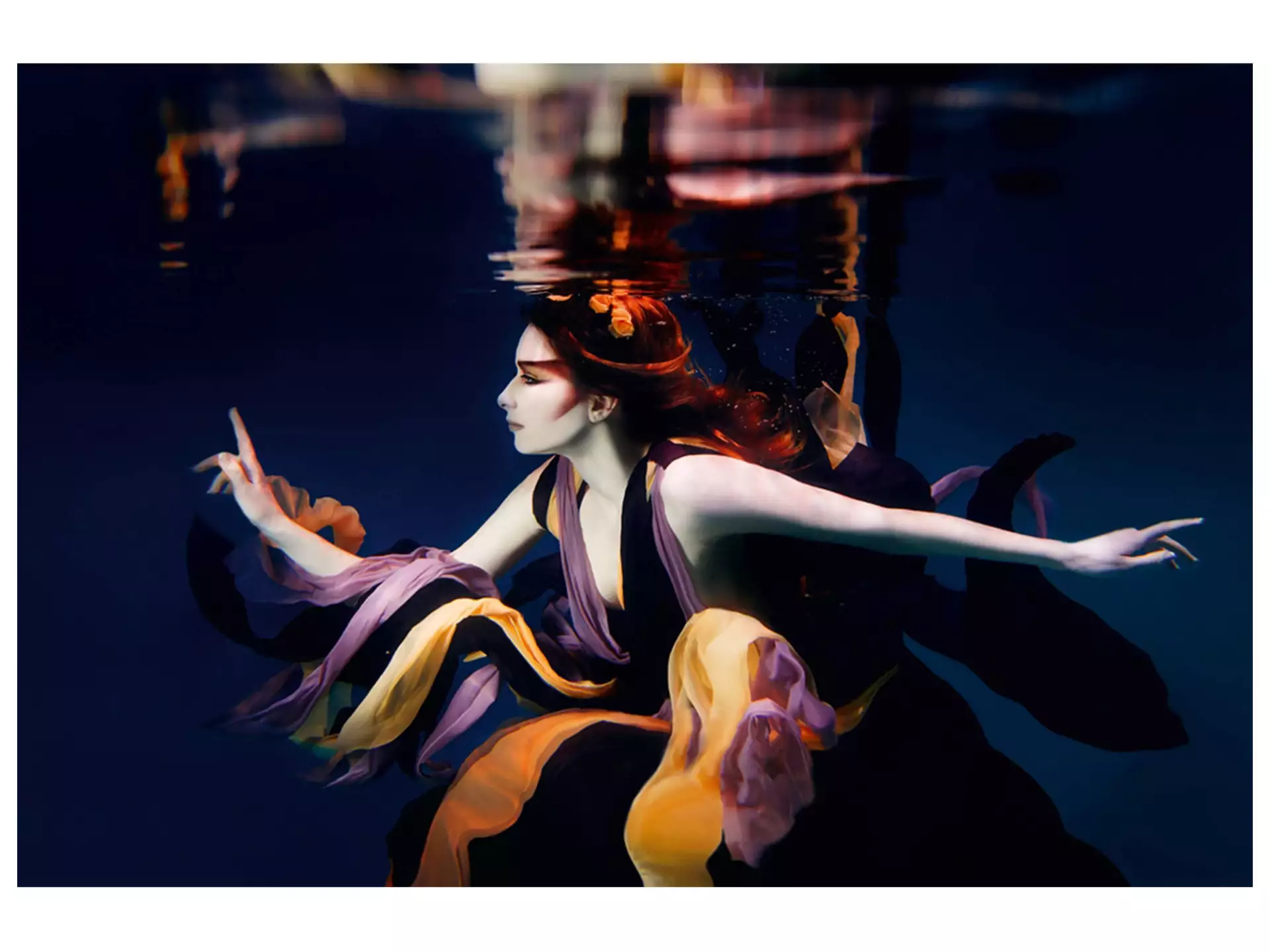 Digitaldruck auf Acrylglas Tanz Unter Wasser image LAND / Grösse: 120 x 80 cm