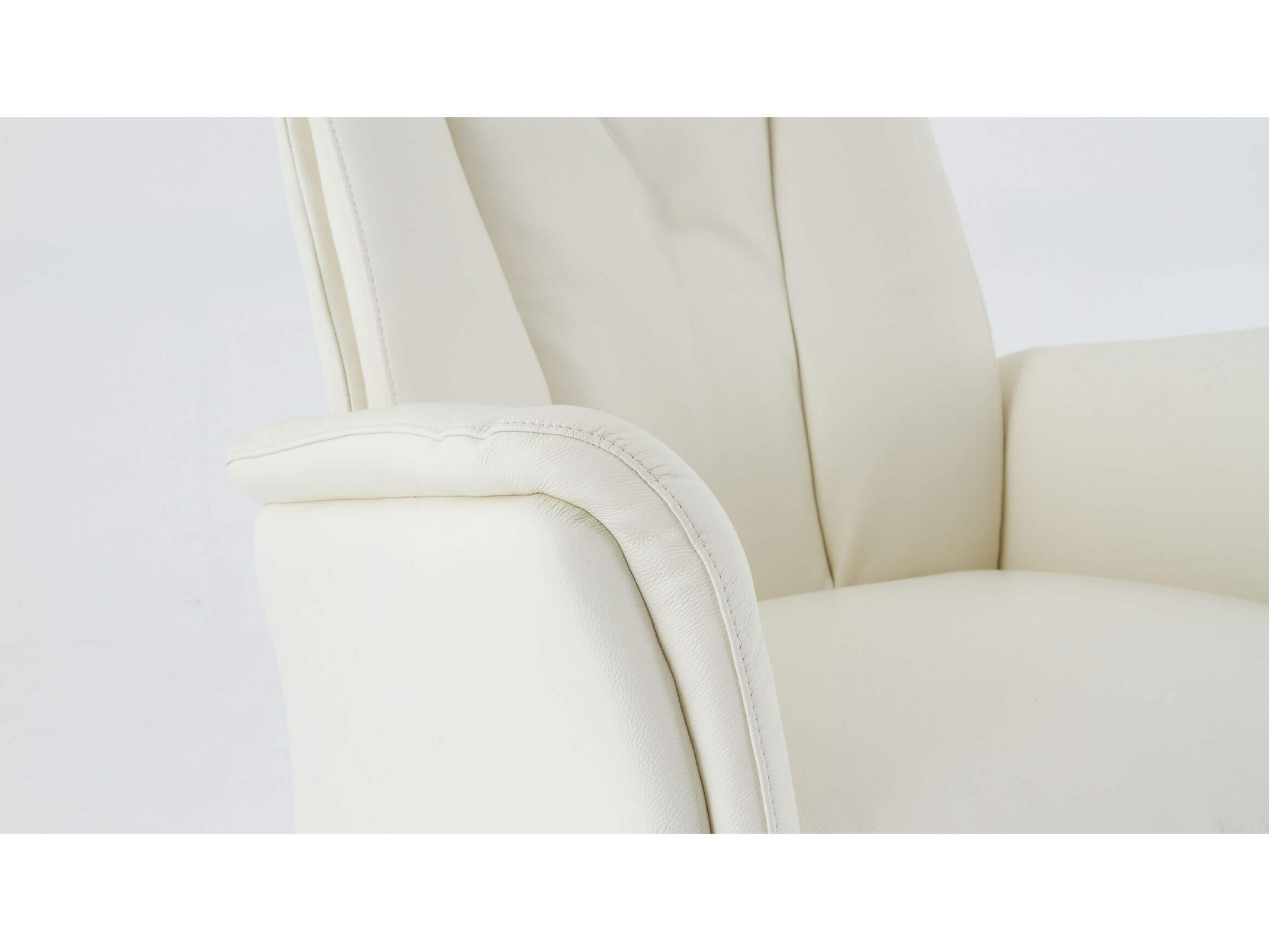 Relaxer Geraldton, Leder Semianilin, Weiss, Sternfuss