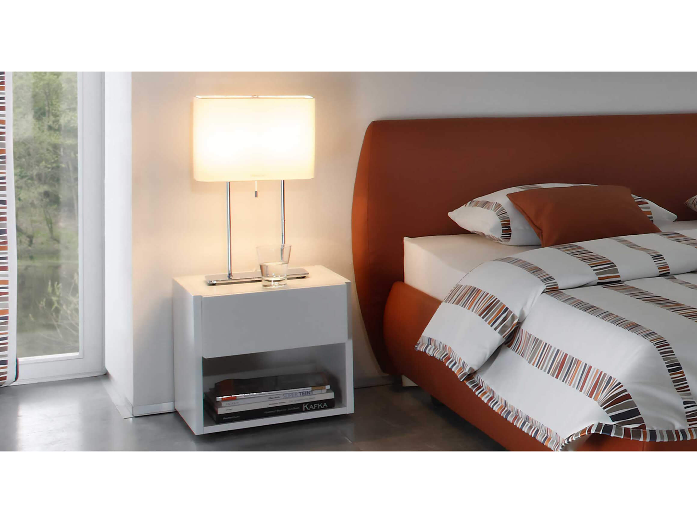 Nachttisch Elton, Lack Weiss Matt, b 40 cm t 44 cm h 53–60 cm