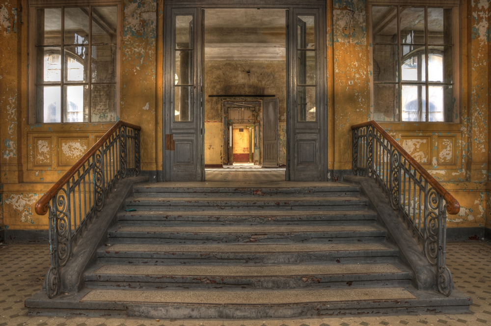 Alubild-Lost Place Treppe 3-image LAND