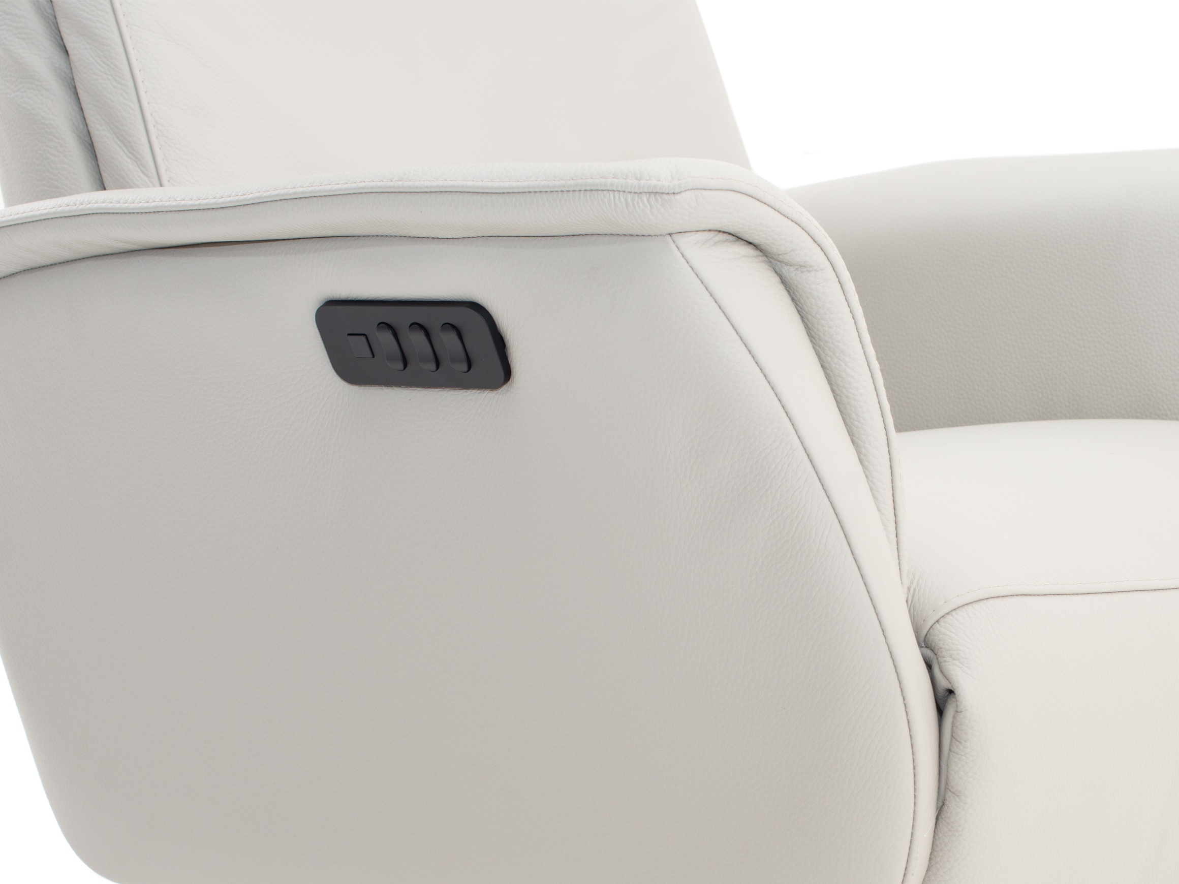 Relaxer Leonardo Knudsen